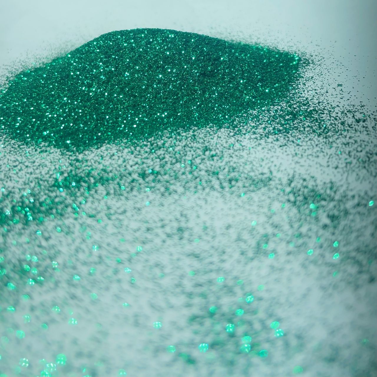 RoyalGlitter MOSS GREEN glitter fuga adalék epoxy gyanta fugához