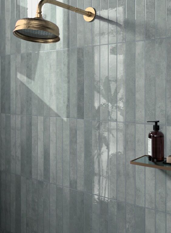 EQUIPE VERTICALE 5*40 MOODY BLUE