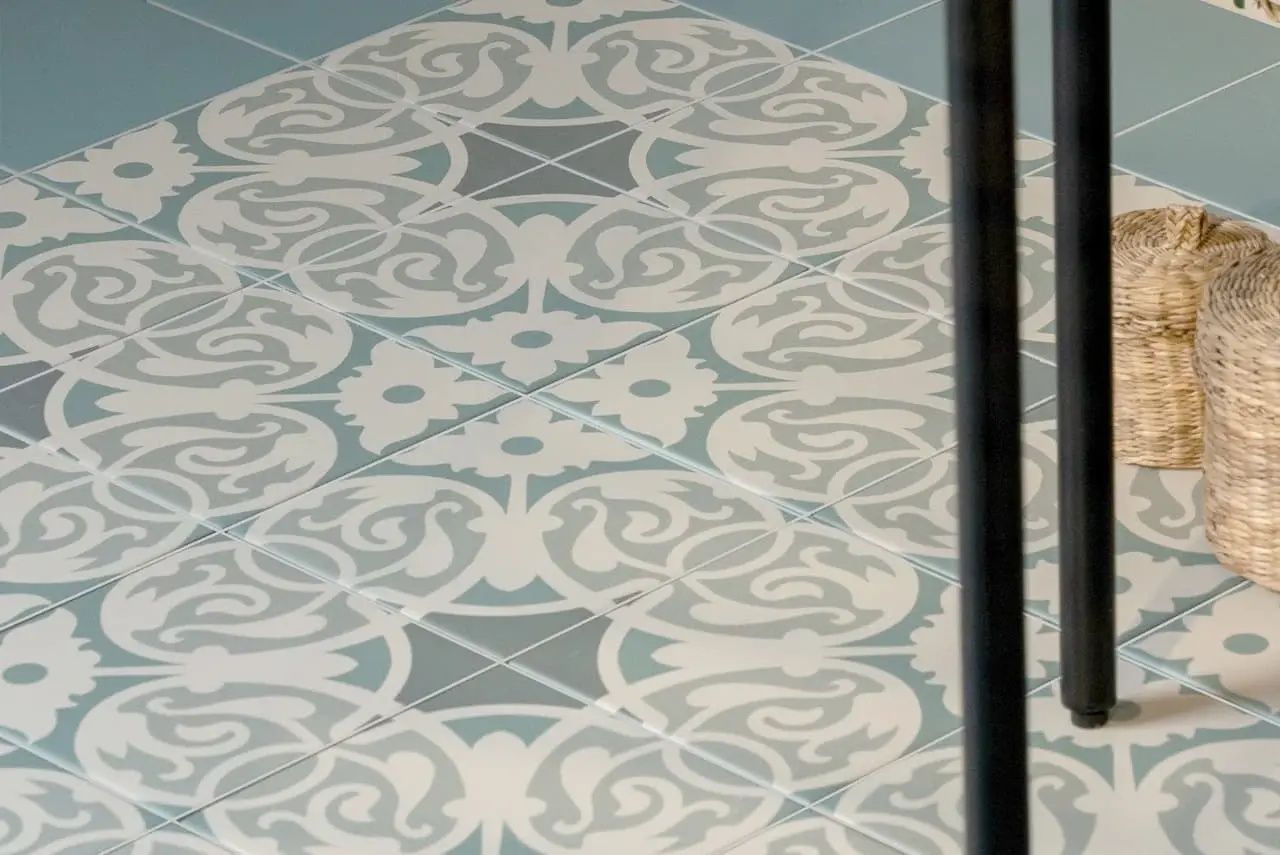 ESTUDIO HIGHBURRY VIRGINIA padló és falburkolat